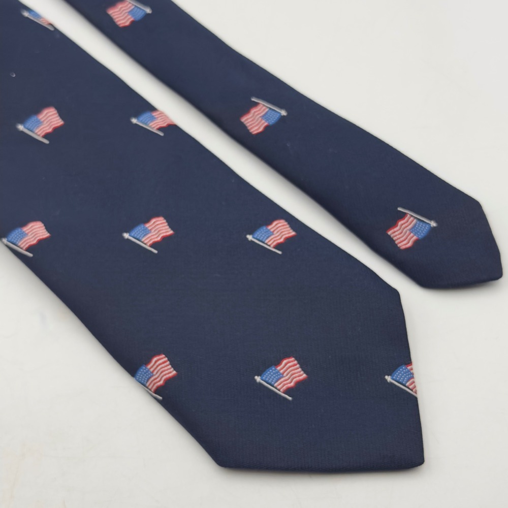 Cape Cod Neckwear Mens‎ Navy Blue American Flag Patriotic Silk Blend Tie USA
